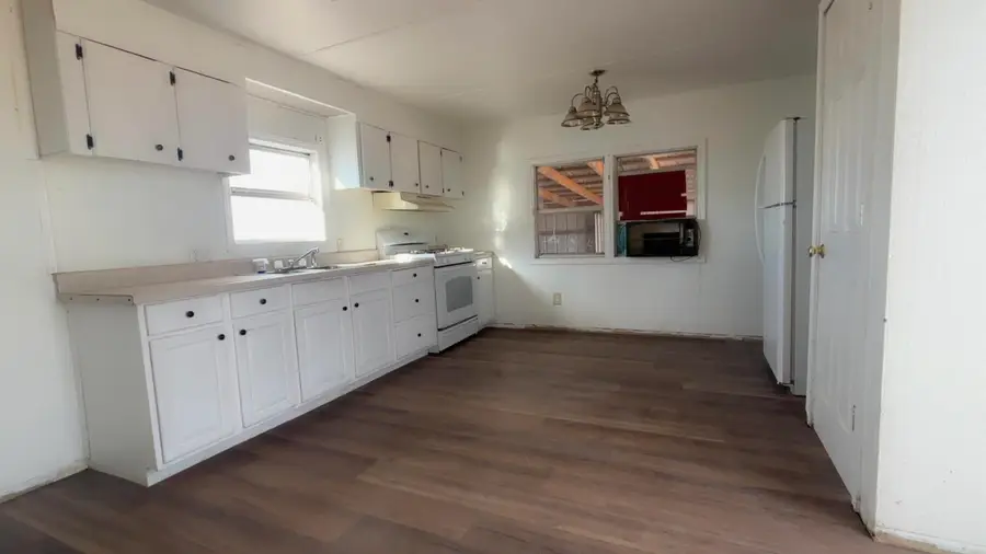 2 Hawaii Court, Moriarty, NM 87035 - #3