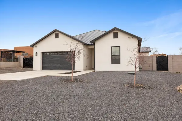 1645 16th Avenue Se, Rio Rancho, NM 87124