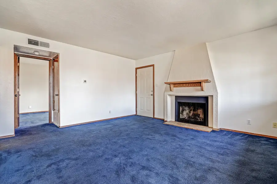 5945 Mckinney Drive Ne, Albuquerque, NM 87109 - #2