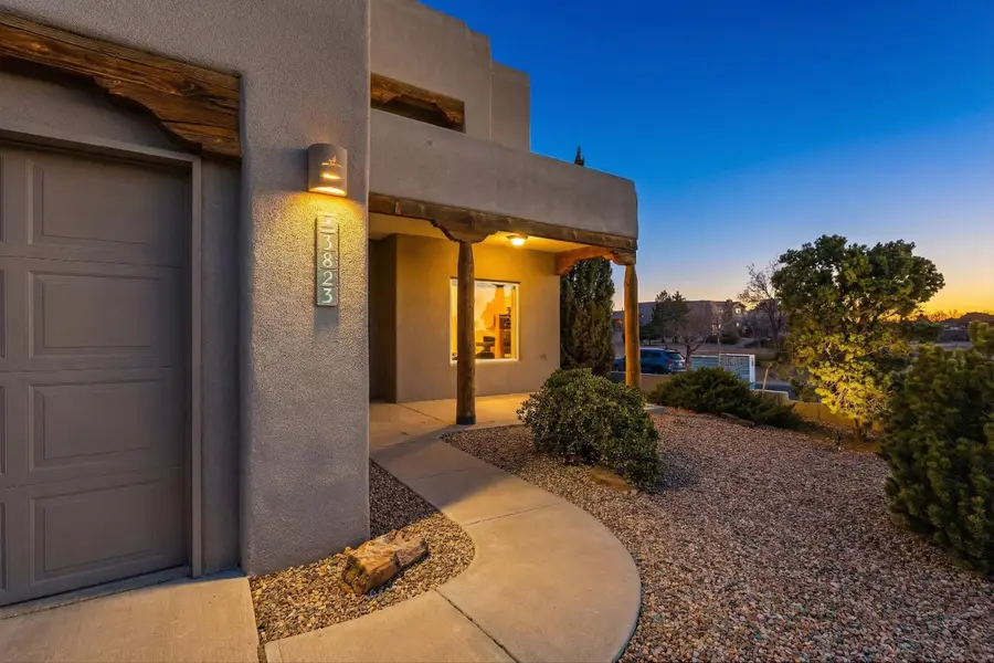 3823 Alamogordo Drive Nw, Albuquerque, NM 87120 - #3