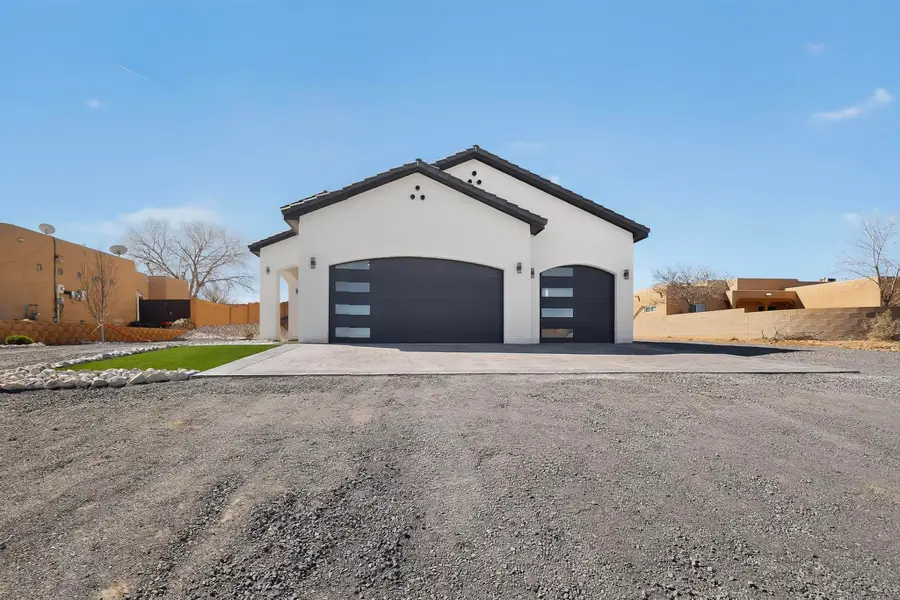 6030 Miller Road Ne, Rio Rancho, NM 87144 - #3