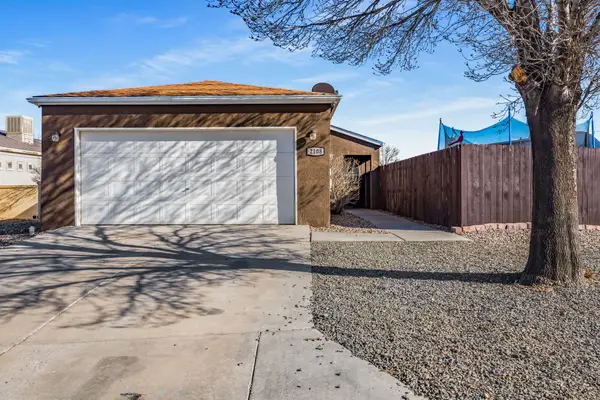 2108 Sierra Lane Ne, Rio Rancho, NM 87144