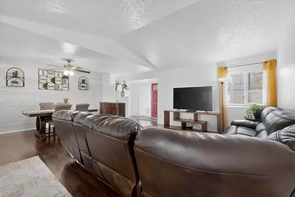 202 Pecos Loop Se, Rio Rancho, NM 87124