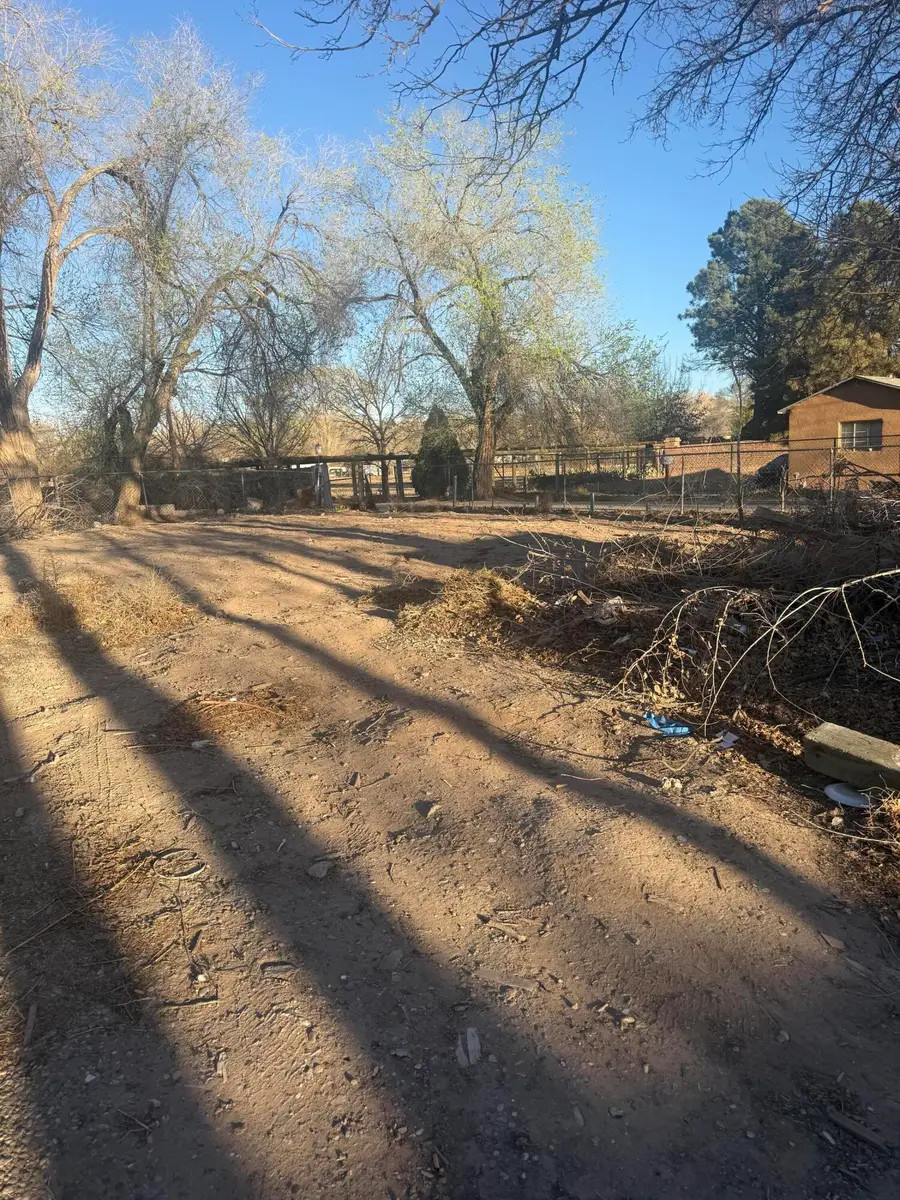 2402 Salvador Road Sw, Albuquerque, NM 87105 - #2