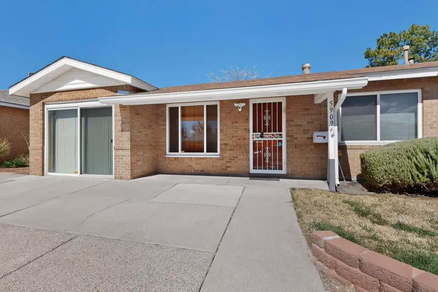5909 Hannett Avenue Ne, Albuquerque, NM 87110 - #3