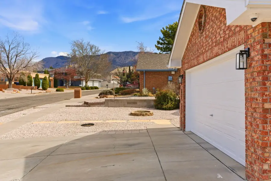 9628 San Bernardino Avenue Ne, Albuquerque, NM 87109 - #3
