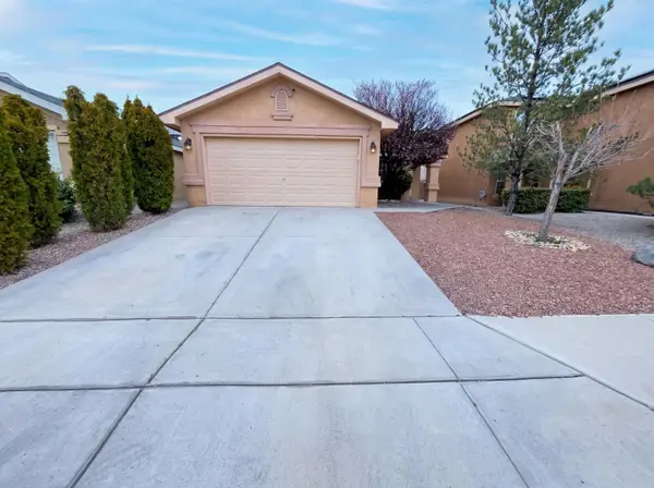 7447 Redpoll Road Nw, Albuquerque, NM 87114