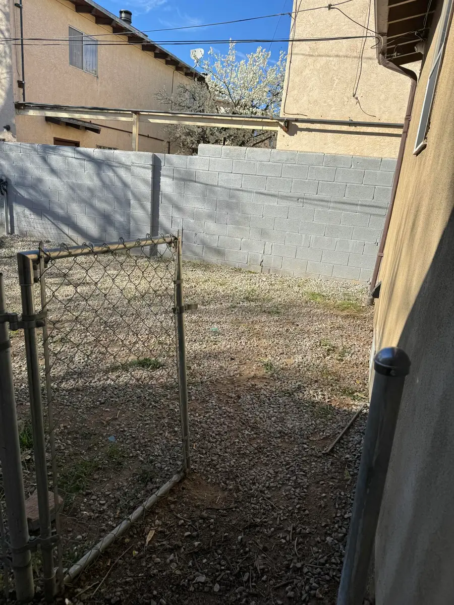 509 Vermont Street Ne, Albuquerque, NM 87108 - #2