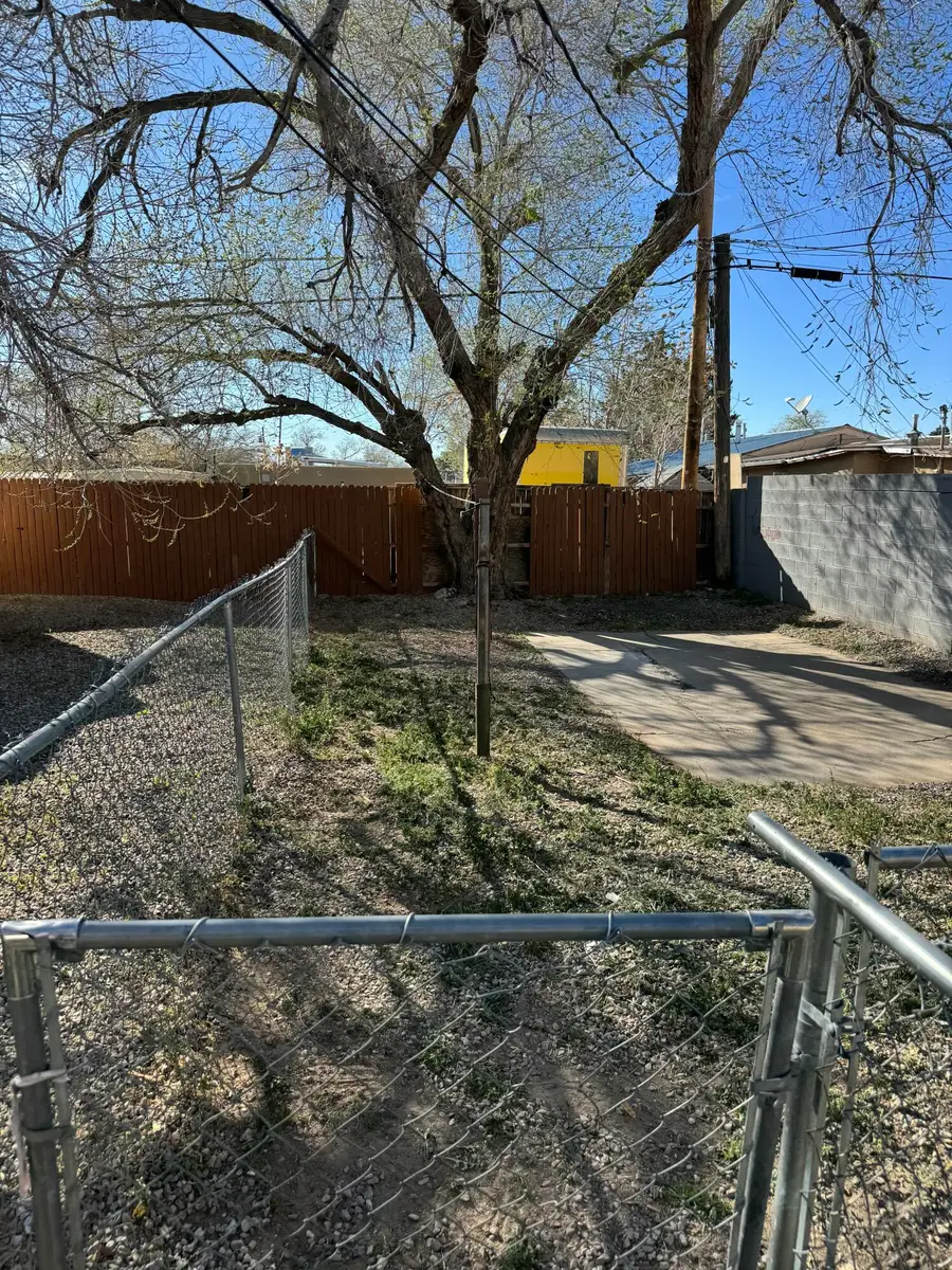 509 Vermont Street Ne, Albuquerque, NM 87108 - #3