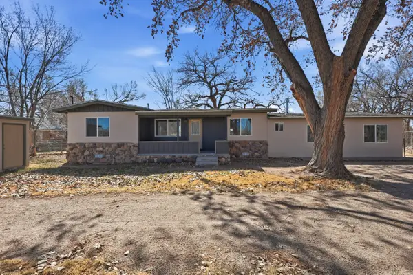 14 Calle Del Rio, Los Lunas, NM 87031