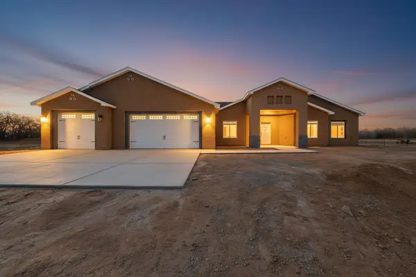 3 Fox Den Road, Los Lunas, NM 87031