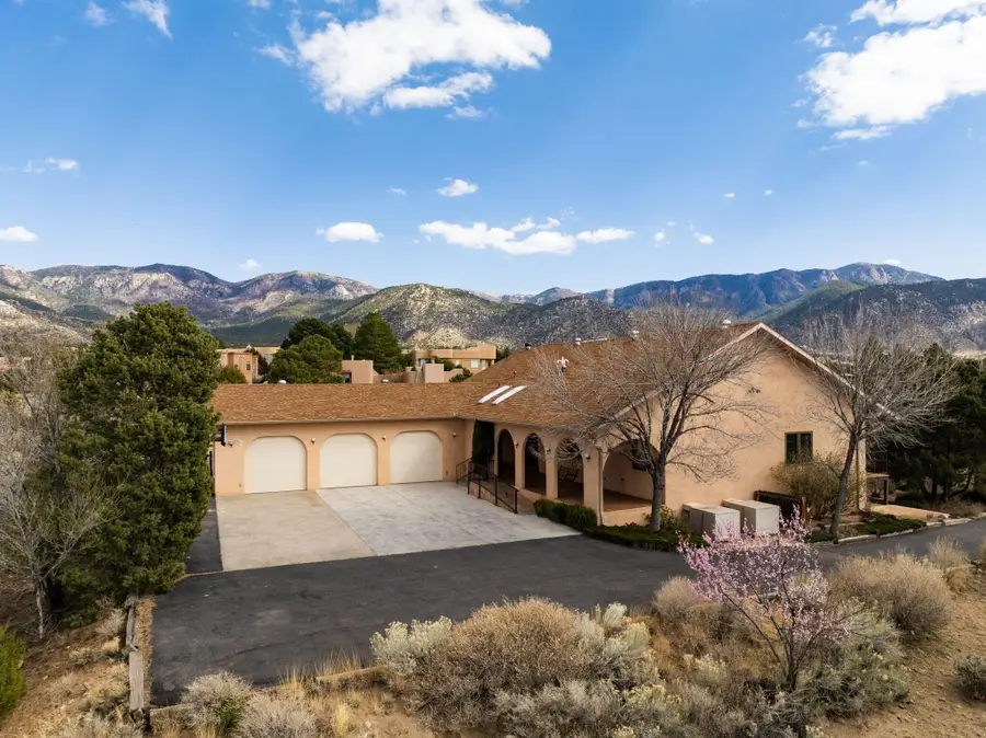 1415 San Rafael Avenue Ne, Albuquerque, NM 87122 - #2