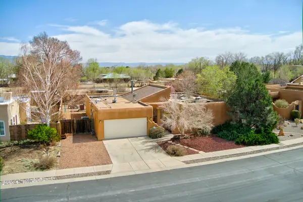 4412 De La Cruz Nw, Albuquerque, NM 87107