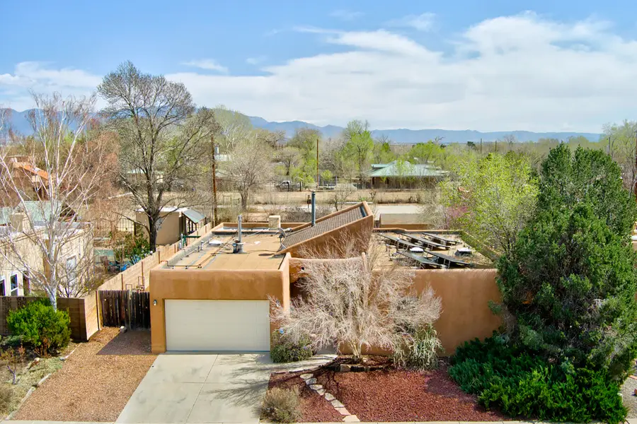 4412 De La Cruz Nw, Albuquerque, NM 87107 - #2