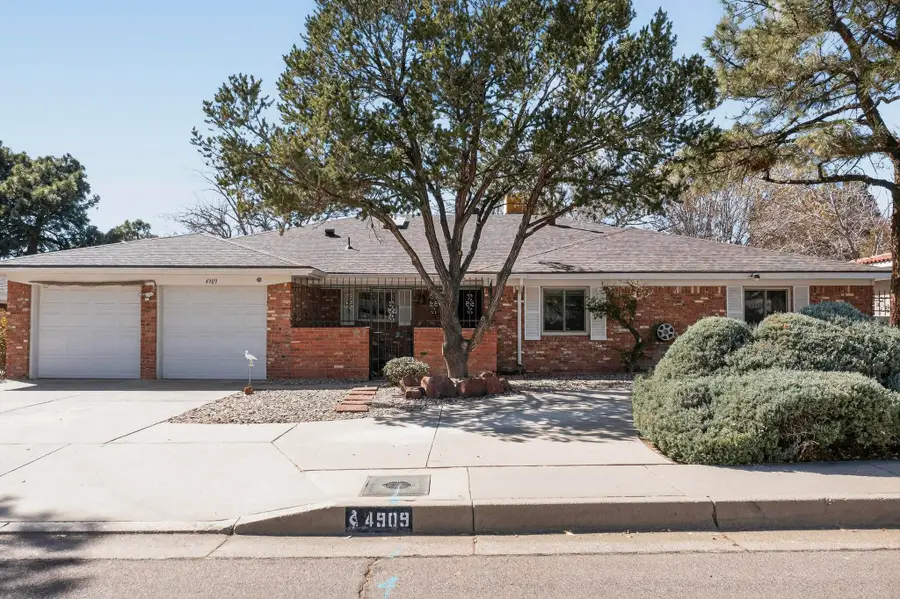 4909 Phyllis Street Ne, Albuquerque, NM 87109 - #3