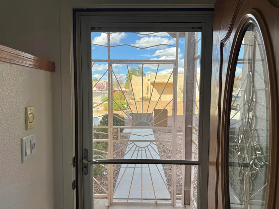 3324 Rio Fonda Court Sw, Albuquerque, NM 87121 - #2