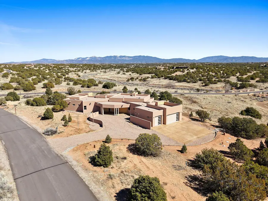 2 Calle Ventoso W, Santa Fe, NM 87506 - #3