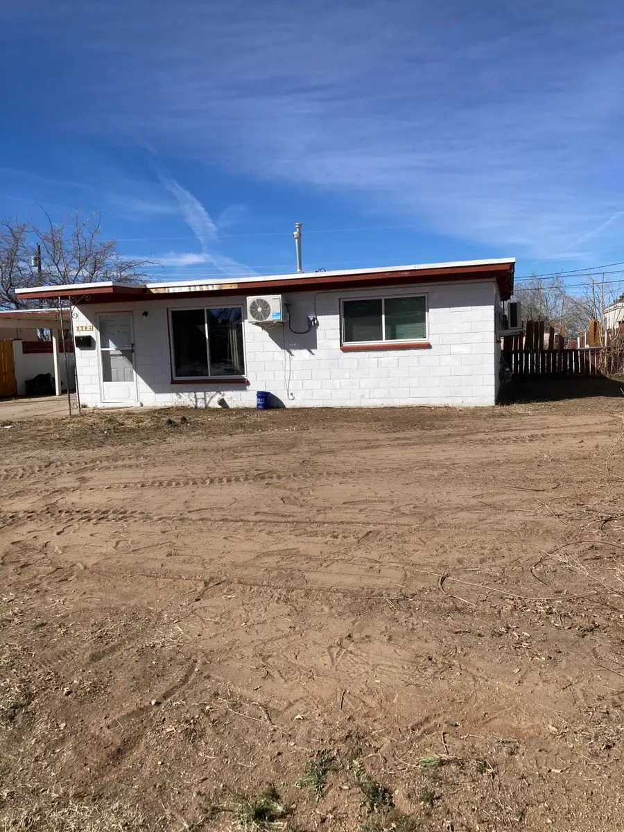 2705 Georgia Street Ne, Albuquerque, NM 87110 - #2
