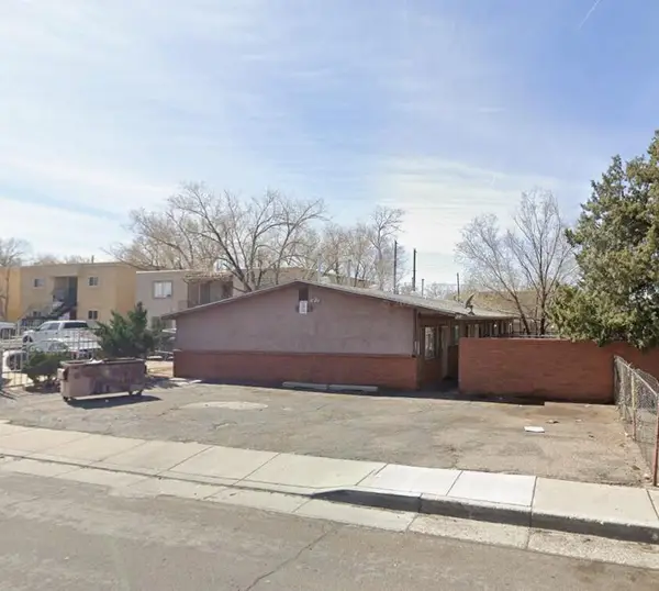 123 General Arnold Street Ne, Albuquerque, NM 87123