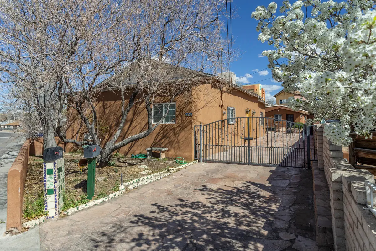 902 Edith Boulevard Ne, Albuquerque, NM 87102 - #1