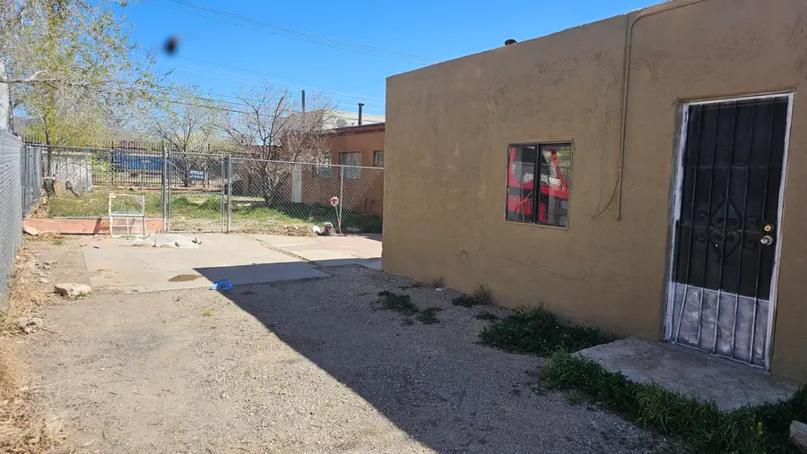 318 Wisconsin Street Ne, Albuquerque, NM 87108 - #2