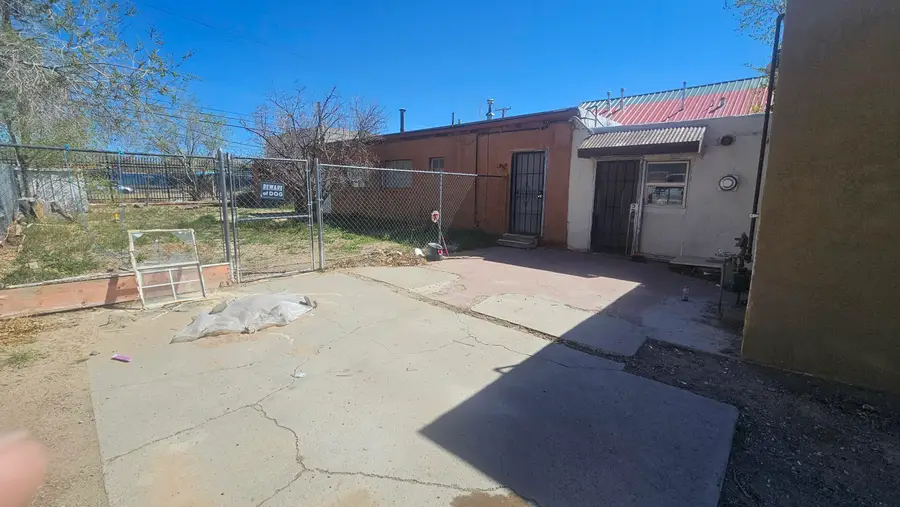 318 Wisconsin Street Ne, Albuquerque, NM 87108 - #3