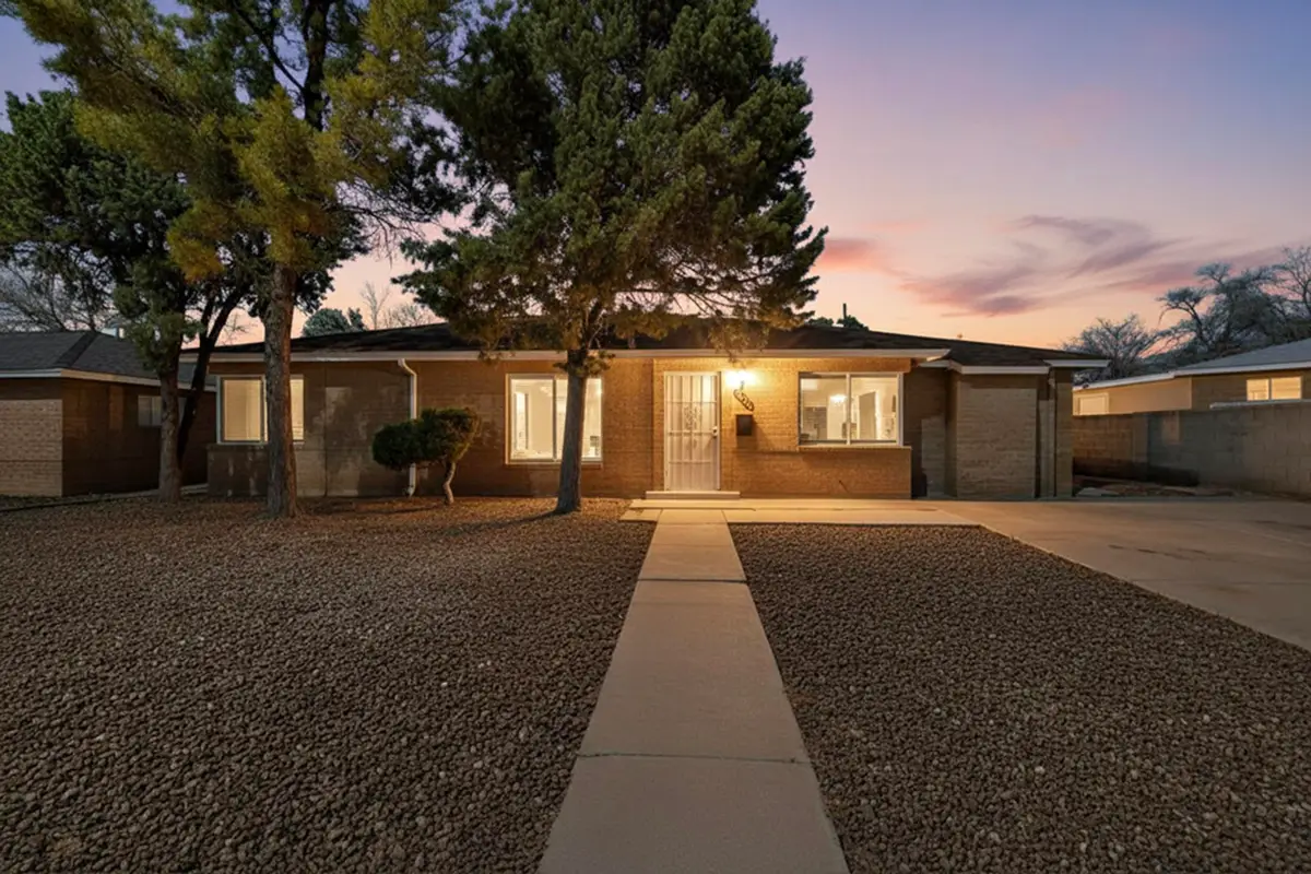 8715 Claremont Avenue Ne, Albuquerque, NM 87112 - #1