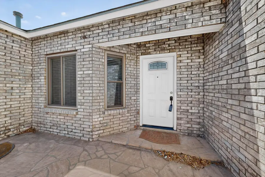 5404 Roanoke Avenue Nw, Albuquerque, NM 87120 - #3