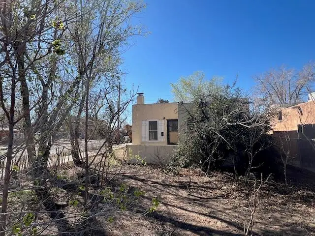 2016 Lead Avenue Se, Albuquerque, NM 87106 - #1