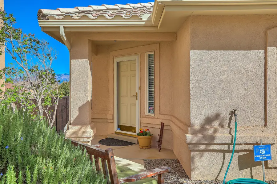 9904 Bradford Place Nw, Albuquerque, NM 87114 - #3