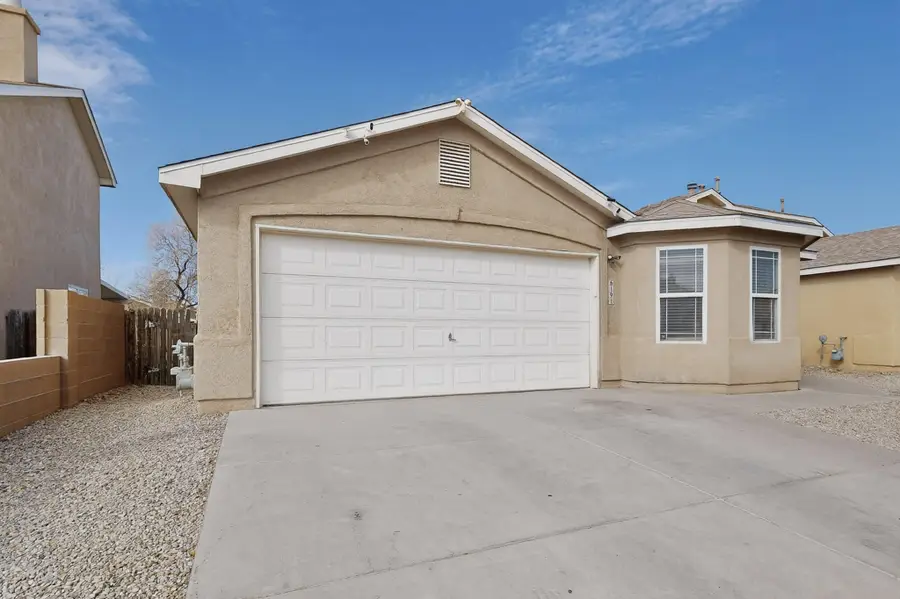 619 Red Bluff Avenue Sw, Albuquerque, NM 87105 - #2
