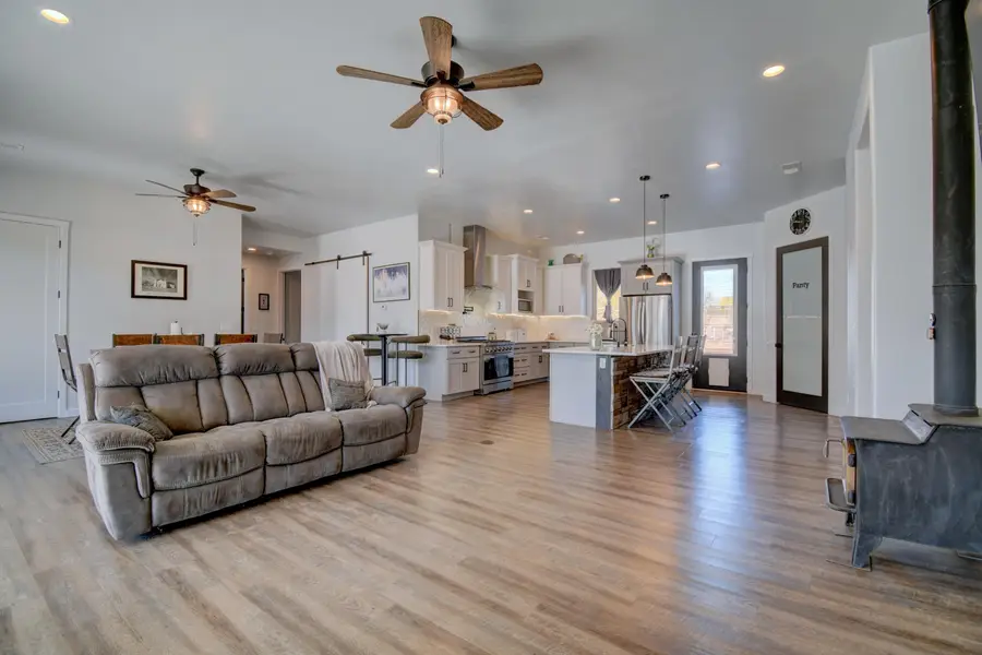14 Zentner Road, Los Lunas, NM 87031 - #3