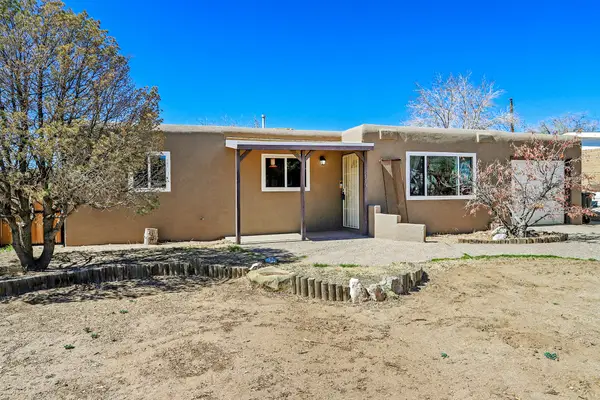 1113 June Street Ne, Albuquerque, NM 87112