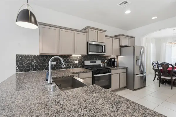 260 Capulin Peak Avenue Sw, Los Lunas, NM 87031