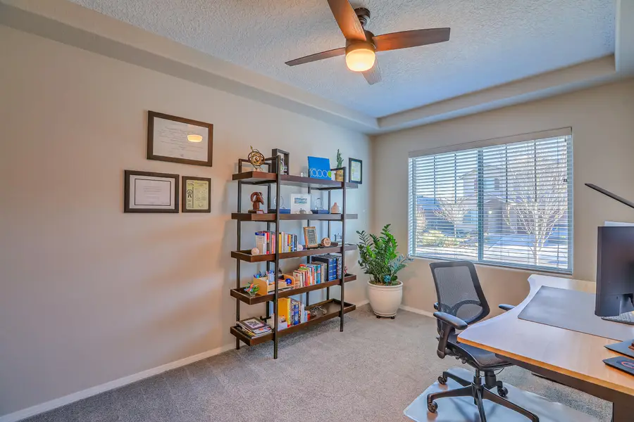 3038 Shannon Lane Ne, Rio Rancho, NM 87144 - #3