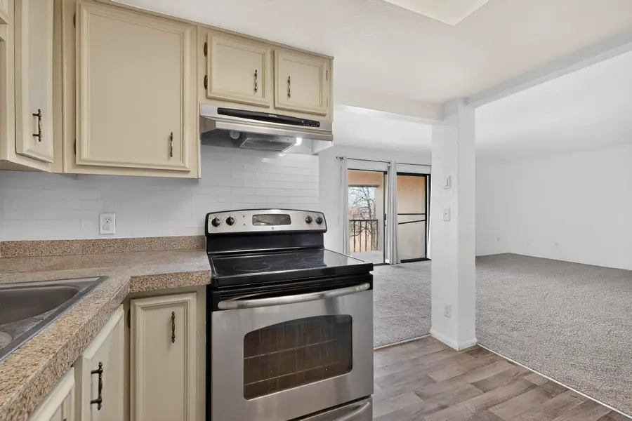 911 Country Club Drive Se #APT F, Rio Rancho, NM 87124 - #3