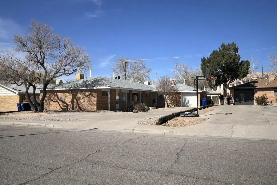 4609 Douglas Macarthur Road Ne, Albuquerque, NM 87109 - #2