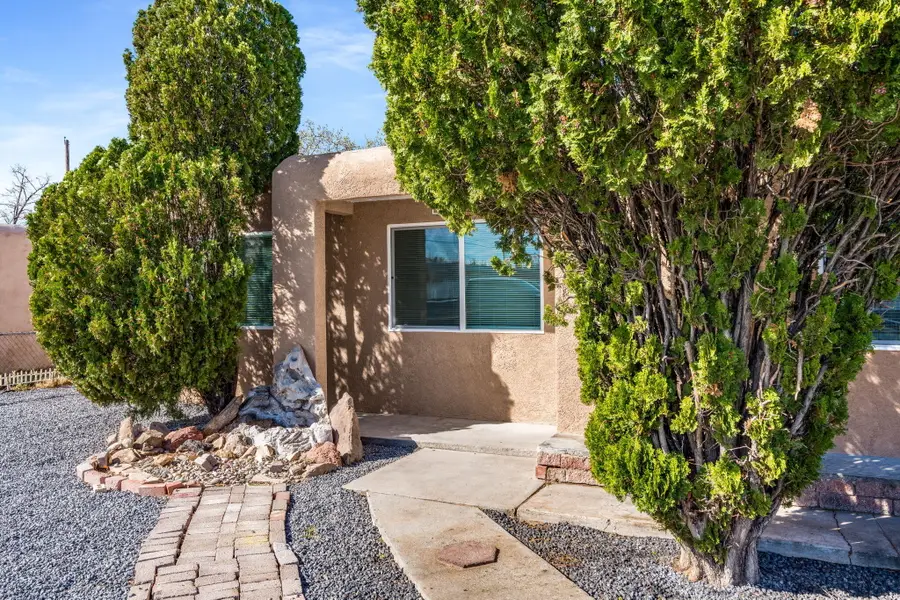 513 53rd Street Sw, Albuquerque, NM 87105 - #3