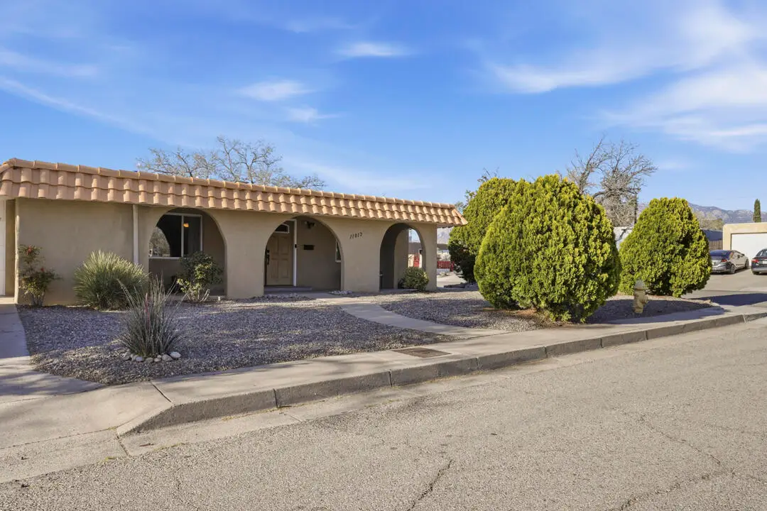 11017 Phoenix Avenue Ne, Albuquerque, NM 87112 - #1