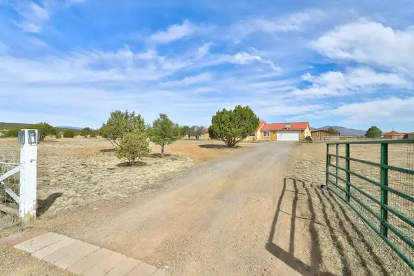 21 Via Conejo, Edgewood, NM 87015