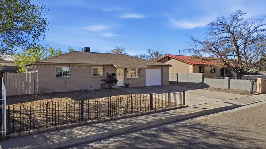 1212 Mimbres Street Sw, Albuquerque, NM 87121 - #3