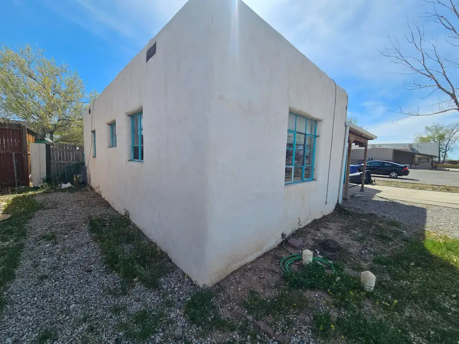 3428 Ross Avenue Se, Albuquerque, NM 87106 - #3