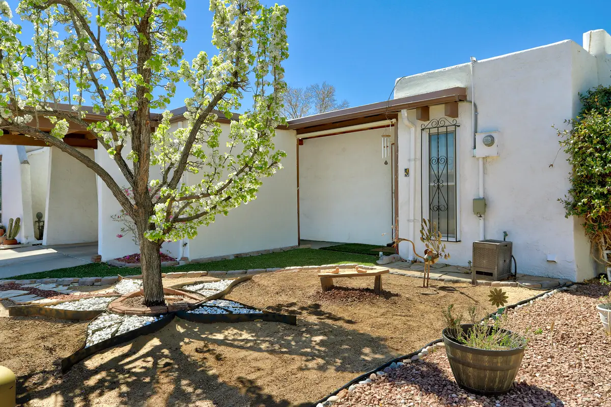 5 Calle Sol Se Mete Nw, Albuquerque, NM 87120 - #1