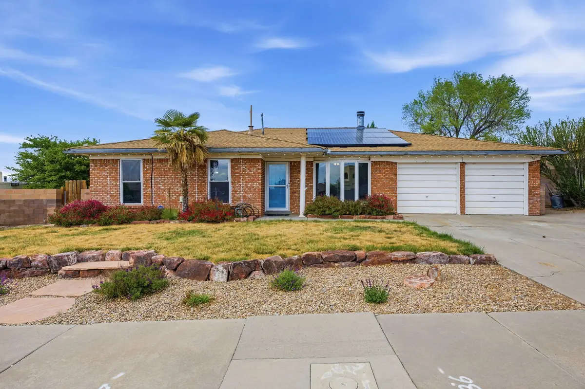 9415 Layton Avenue Ne, Albuquerque, NM 87111 - #1