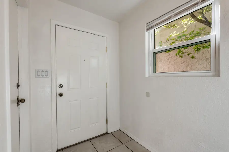 5521 Overlook Drive Ne, Albuquerque, NM 87111 - #3