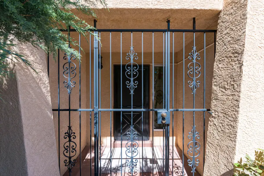 3131 La Ronda Place Ne, Albuquerque, NM 87110 - #2