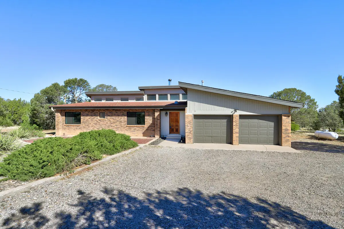 26 W Willard Road, Edgewood, NM 87015 - #1