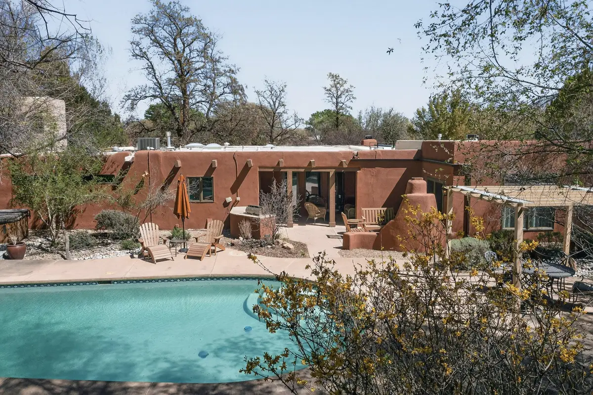 2416 Arbor Road Nw, Albuquerque, NM 87107 - #1