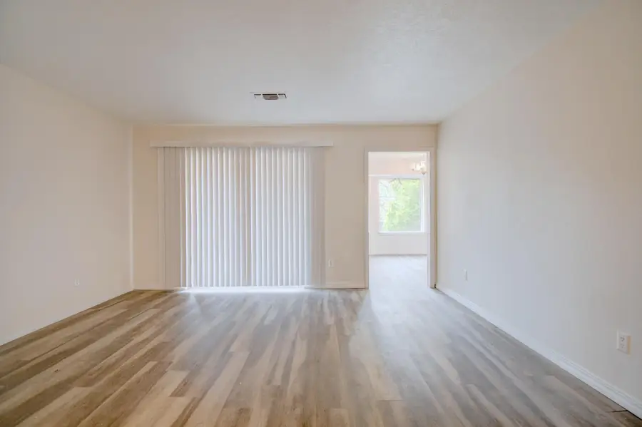 7312 Arvada Avenue Ne, Albuquerque, NM 87110 - #3