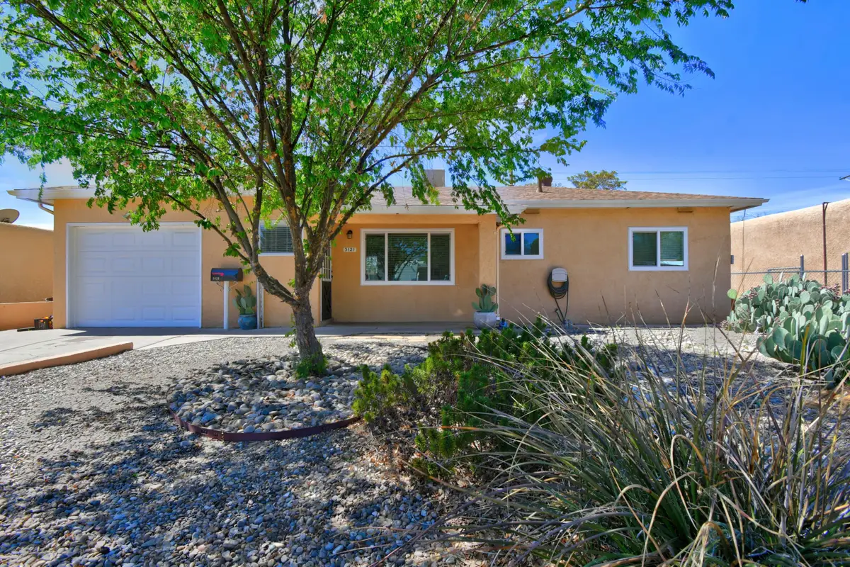 3121 Madeira Drive Ne, Albuquerque, NM 87110 - #1